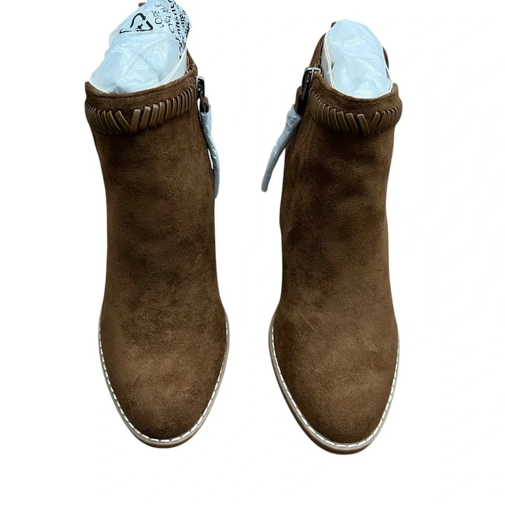 Dolce Vita DV8 NWOB Brown Jace Women's Faux Suede Heeled Booties Size 6 - Picture 2 of 10